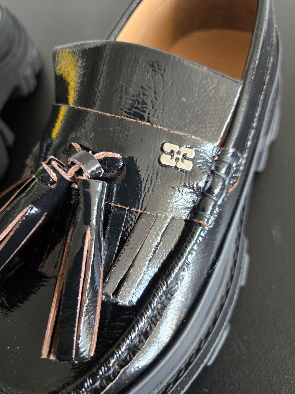 GANNI Black Patent Leather Chunky Butterfly Tassel Loafers 38 NWOB - Picture 9 of 10